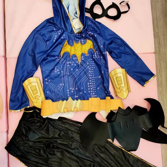DC Bat Girl costume set: jumpsuit, wings etc. with Free Lego matching mask - Picture 1 of 6